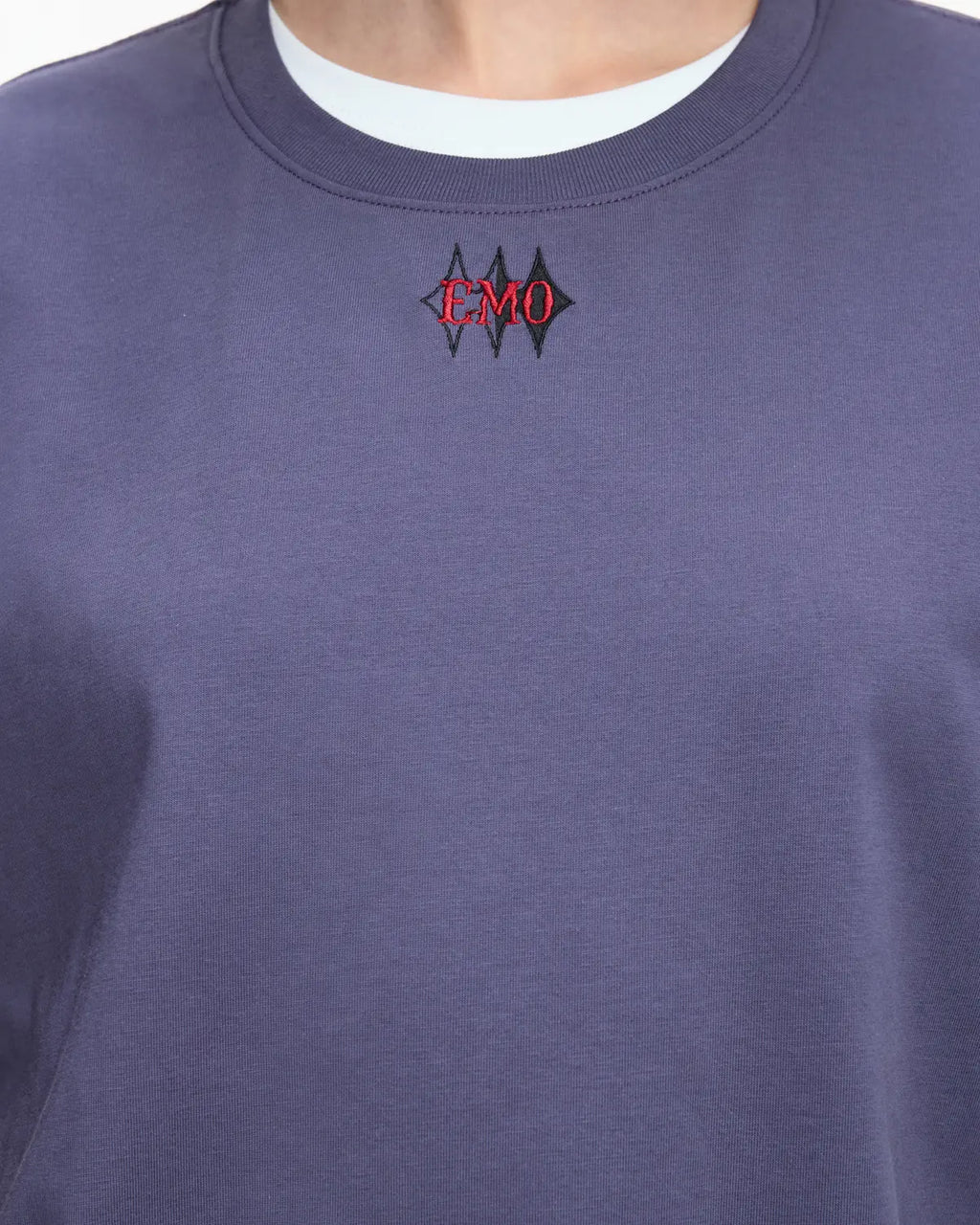 EMO Structured Micro Logo Essential Tee Purple