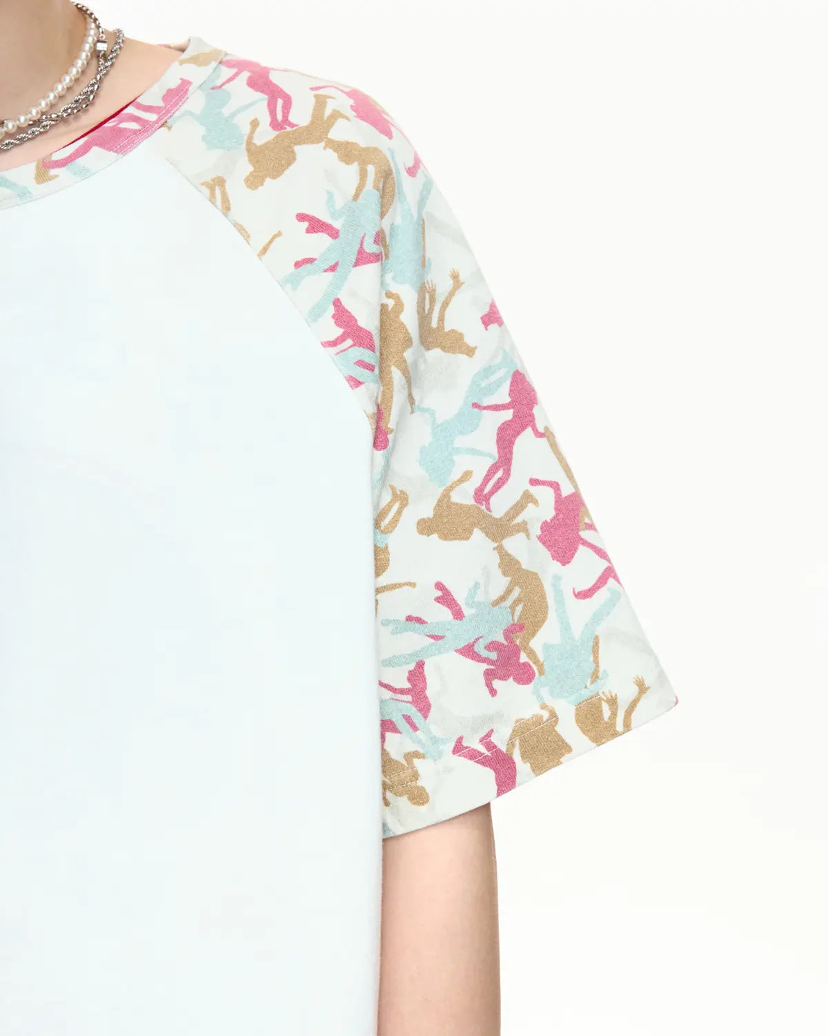 EMO Contrast Rib Frogging Tee