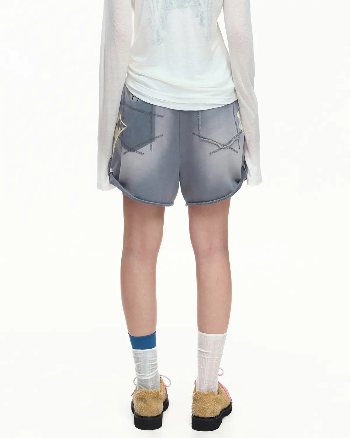 EMO Garment Washed Diamond Quilted Shorts blue