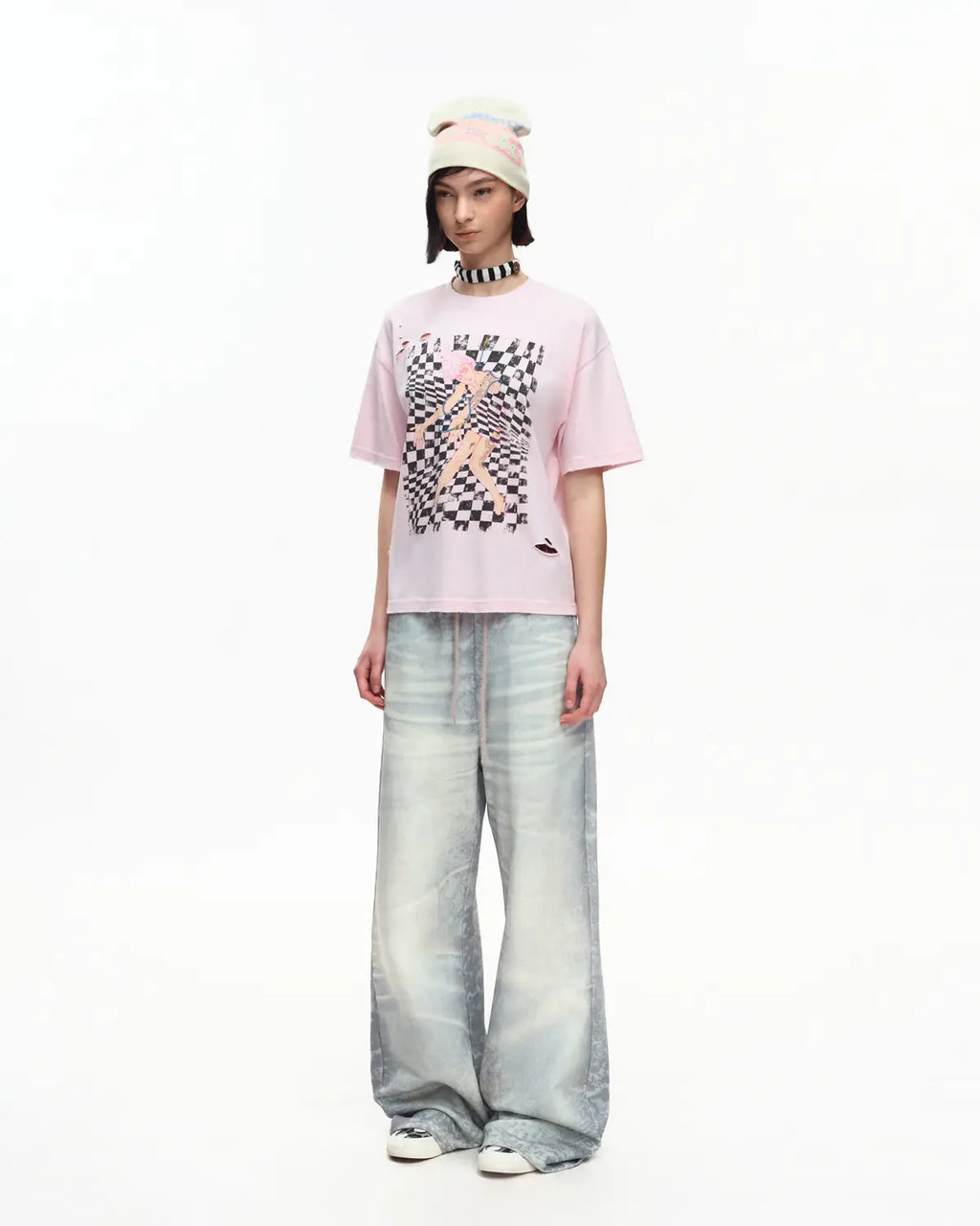 EMO Distressed Camo Washed Cropped Tee Pink