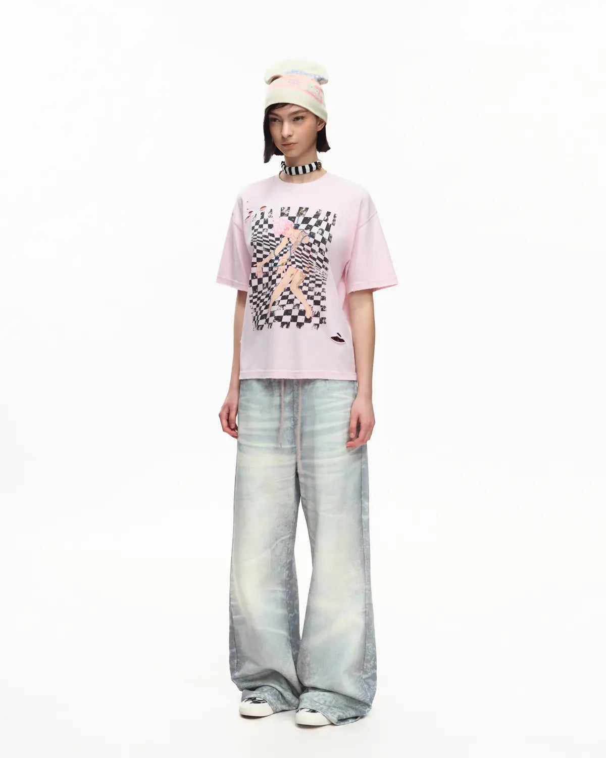 EMO Distressed Camo Washed Cropped Tee Pink