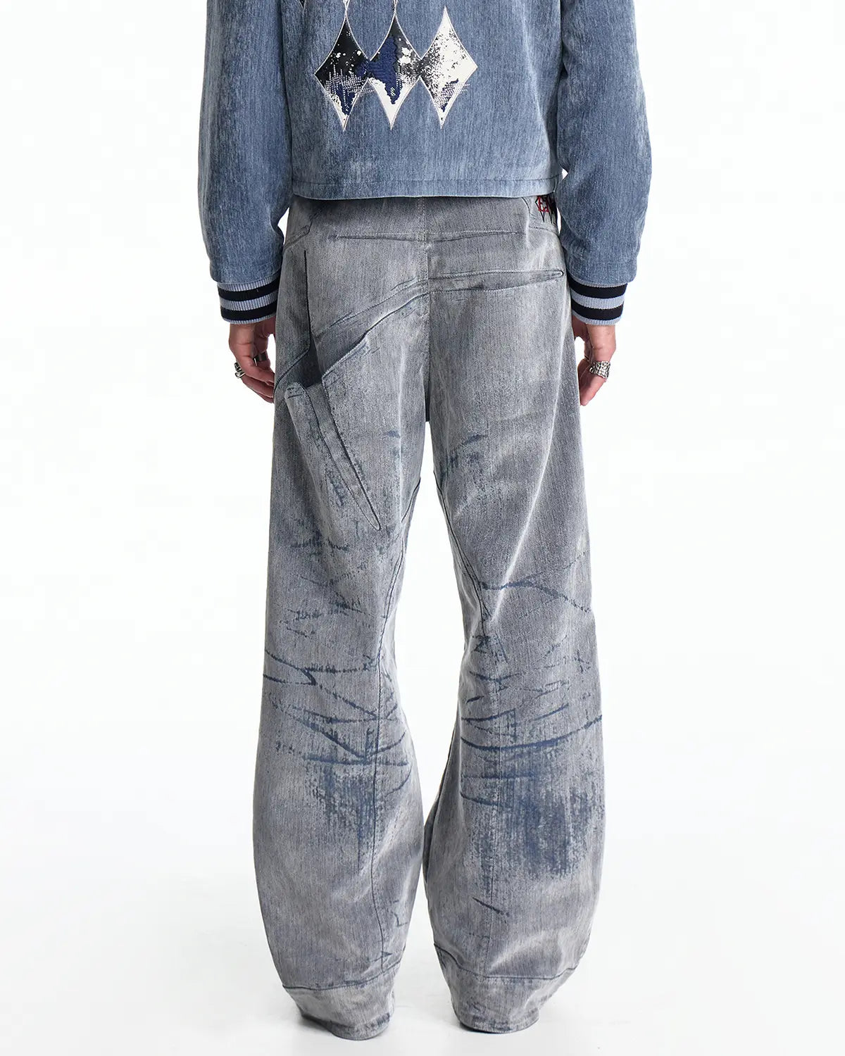 EMO Wash Curved Fit Velvet Jeans