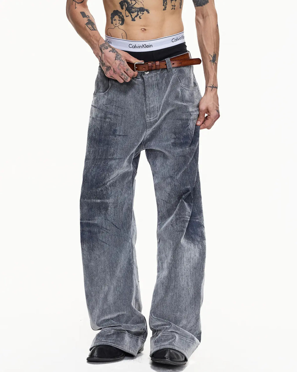 EMO Wash Curved Fit Velvet Jeans