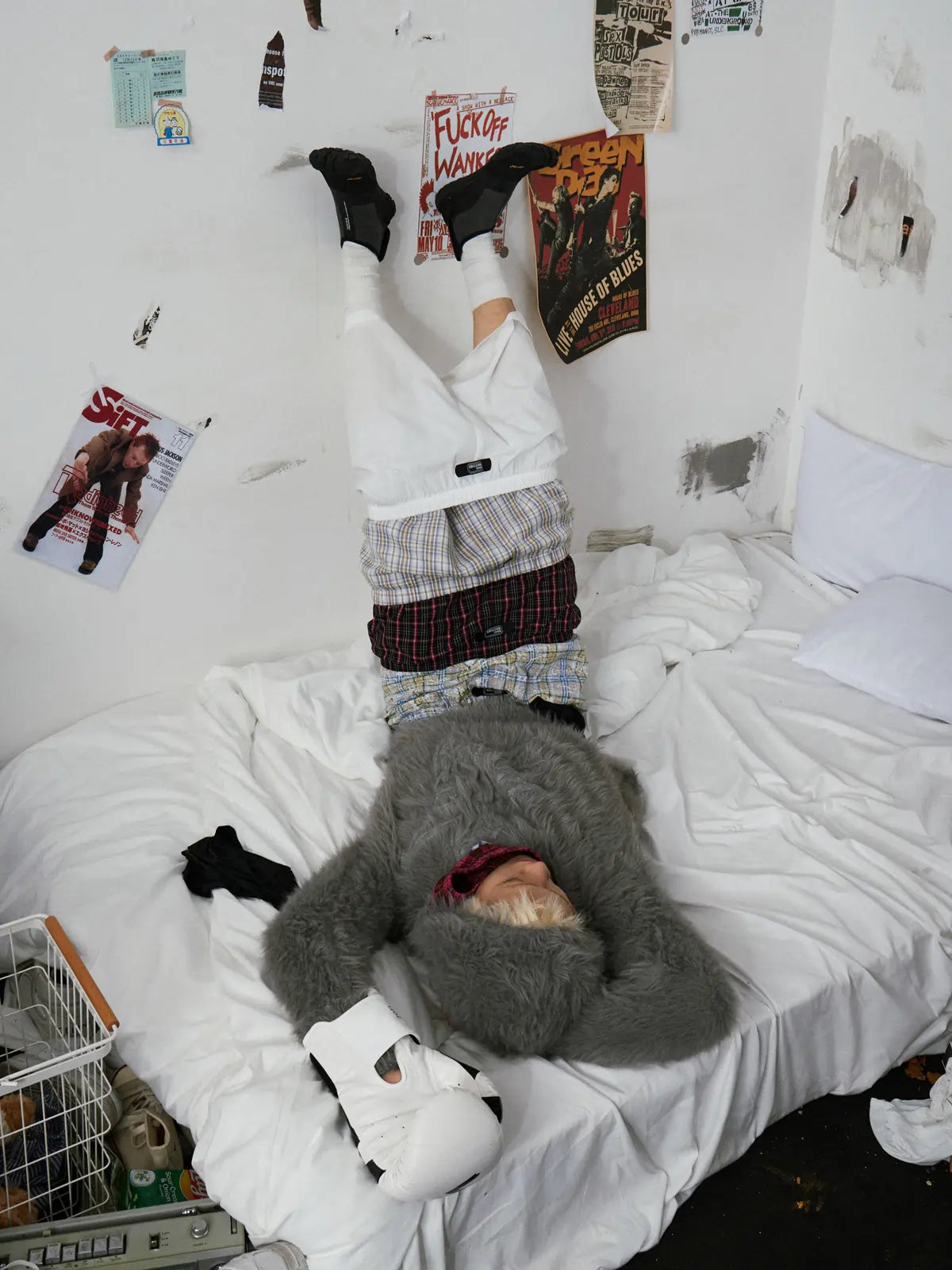EMOBROTHER HOODED KNIT SWEATER