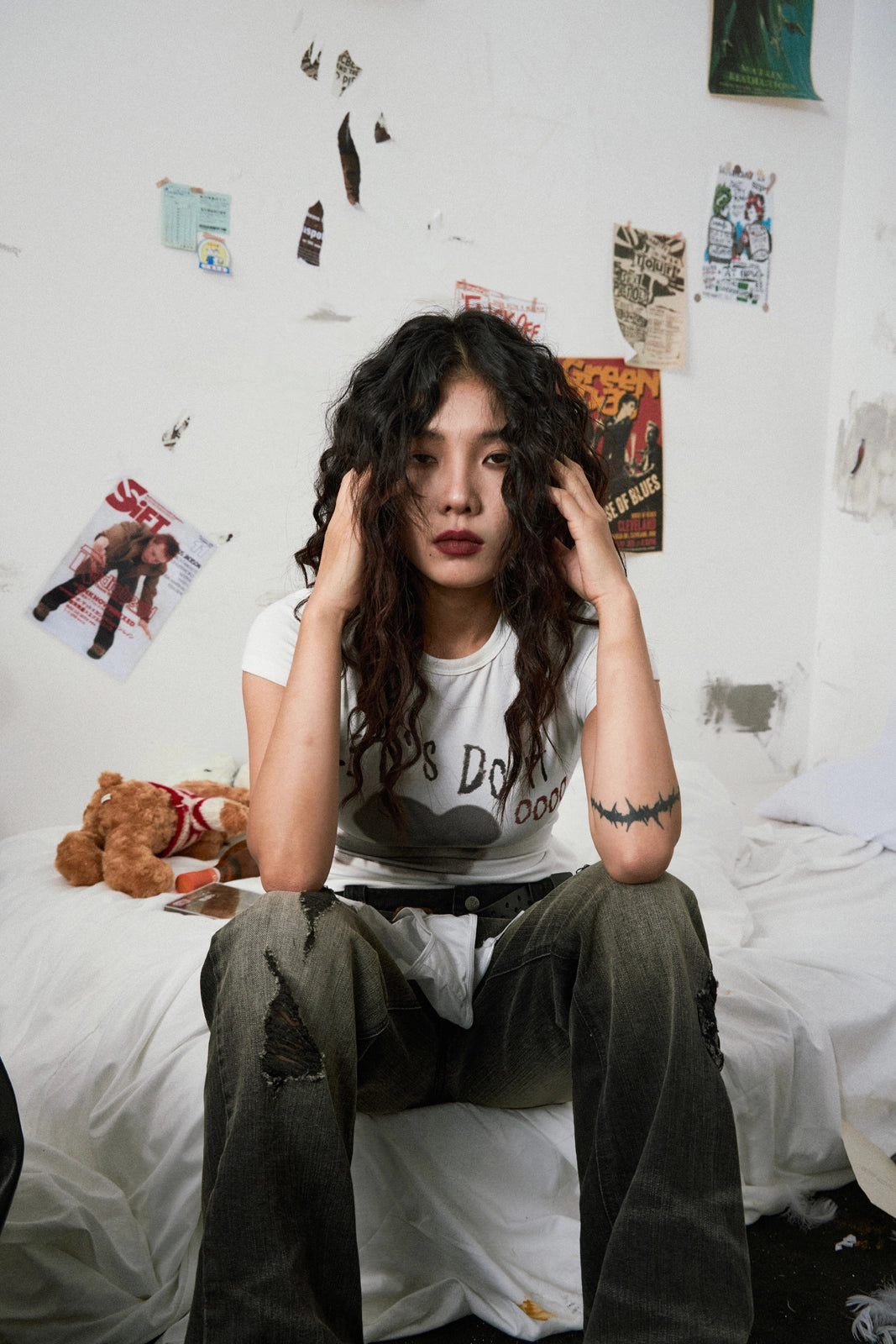 Silhouette Printed Slim Fit T-Shirt